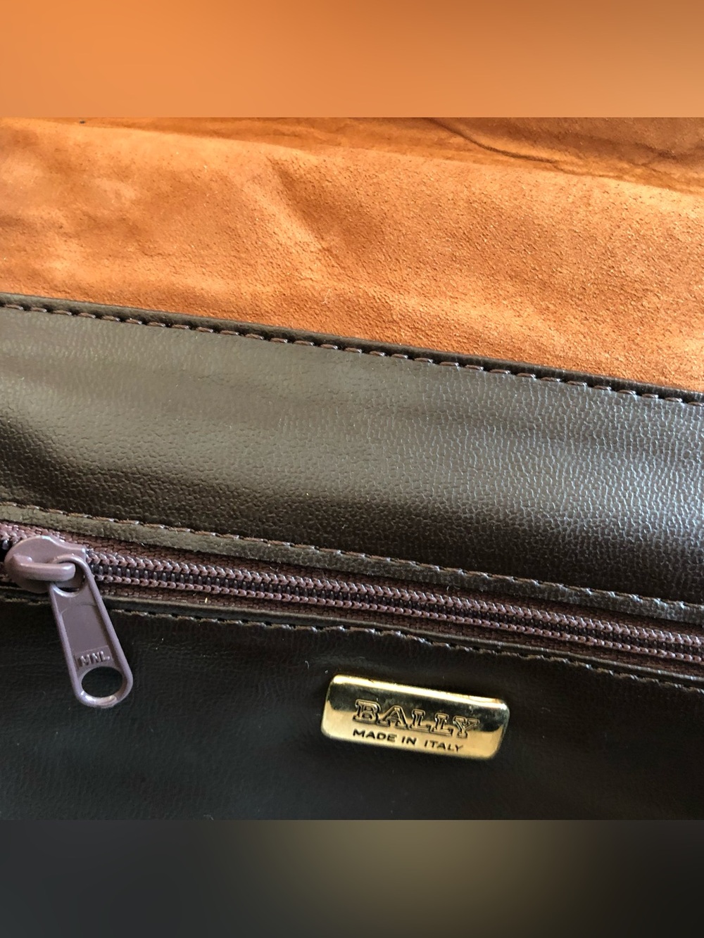 Authentic Bally Brown Croc-Embossed Top Handle Shoulder Bag - Picture 4 of 6